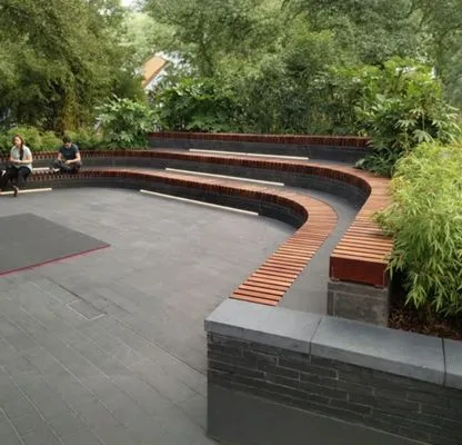 AMPHITHEATE